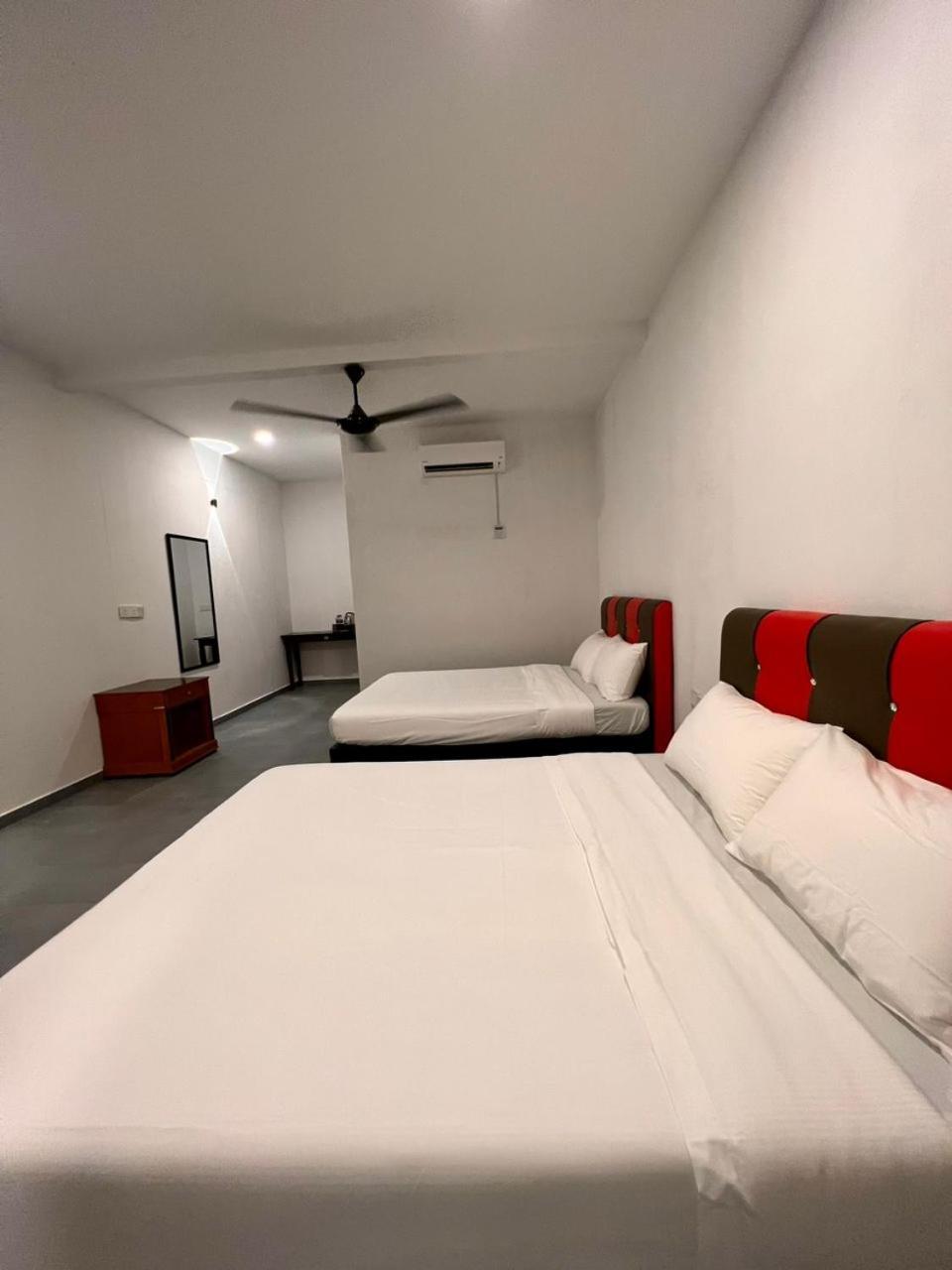 Отель Dumba Bay Tioman Kampung Genting Экстерьер фото